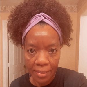 Meet your Posher, Angela